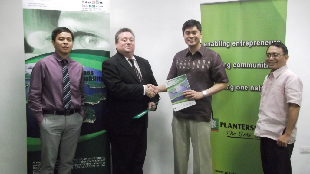 Green Philippines Islands of Susitainability (GPIoS) and Plantersbank signing of partnership agreement, held last December 14, 2011 at Makati City (from left) Mr. Wilson Baldonado – GPIoS Public Relations and Sustainability Officer, Dr. Thomas Dielacher- GPIoS Project Director, Mr. Roberto Banaag – First Vice President and Department Head of Corporate Communication, and Mr. Edward Dennis Liuag- Corporate Communications Department